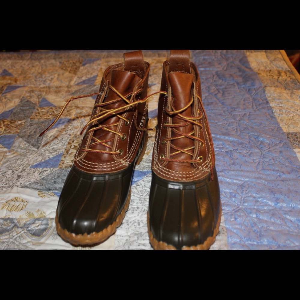 NEW WORN ONCE- Size 8 Bean Boots